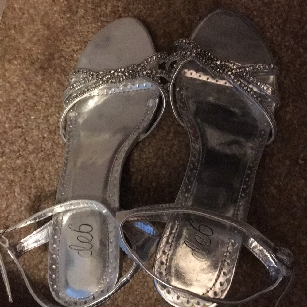 Silver heels size 7.5